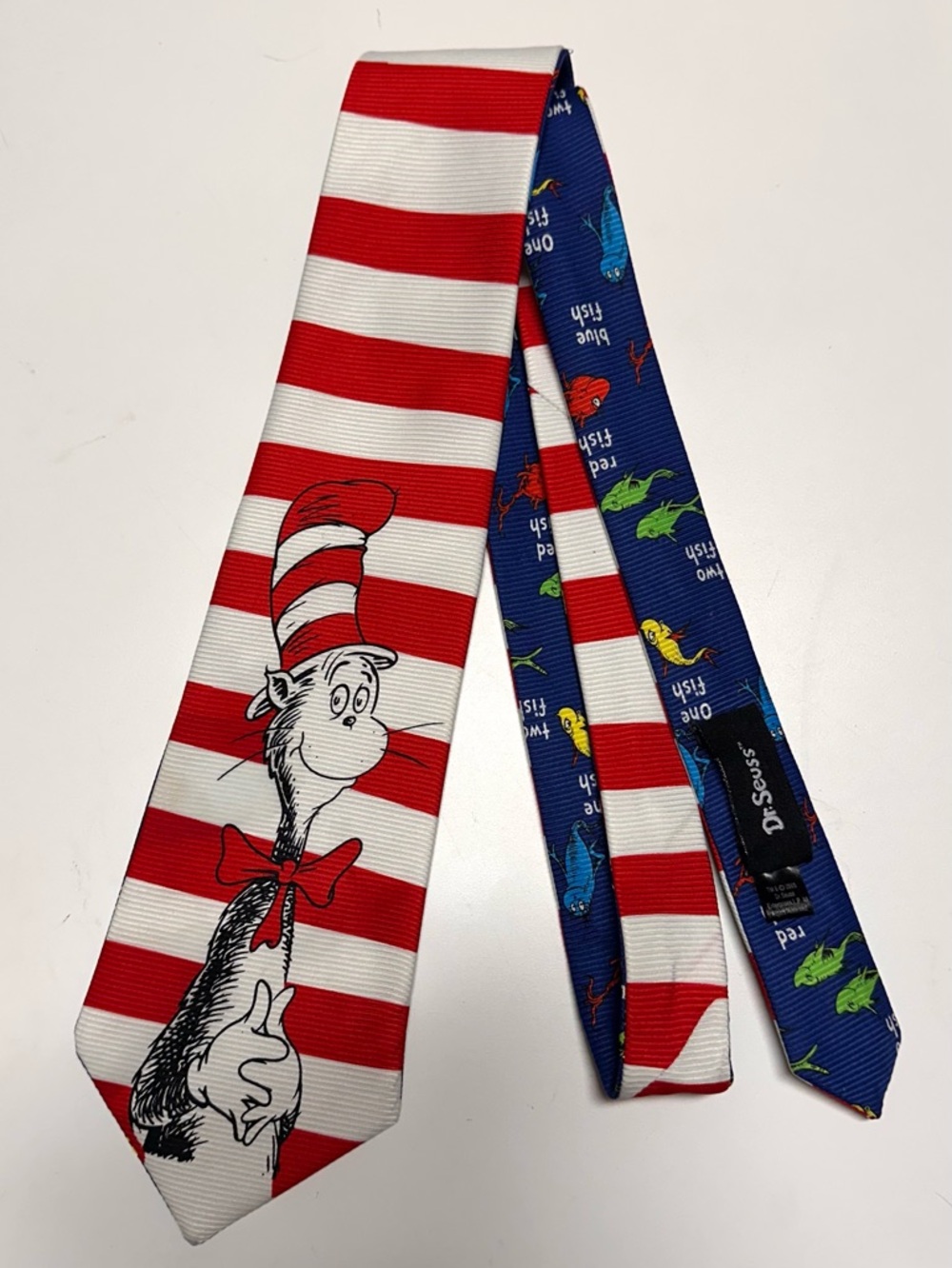 Dr. Seuss Cat in the Hat One Fish Two Fish Novelty Tie Red White Blue